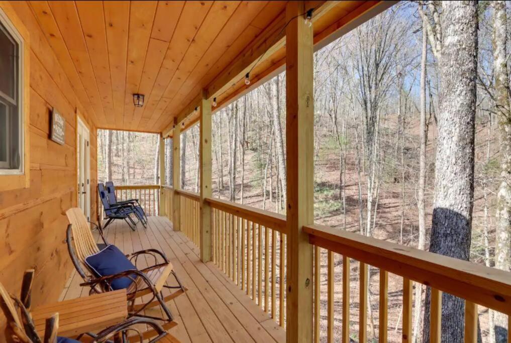 New Serene, Fun & Comfy Cabin- Covered Deck, Grill, Arcade Murphy Eksteriør billede