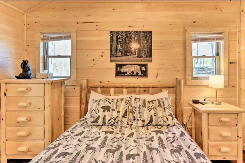 New Serene, Fun & Comfy Cabin- Covered Deck, Grill, Arcade Murphy Eksteriør billede